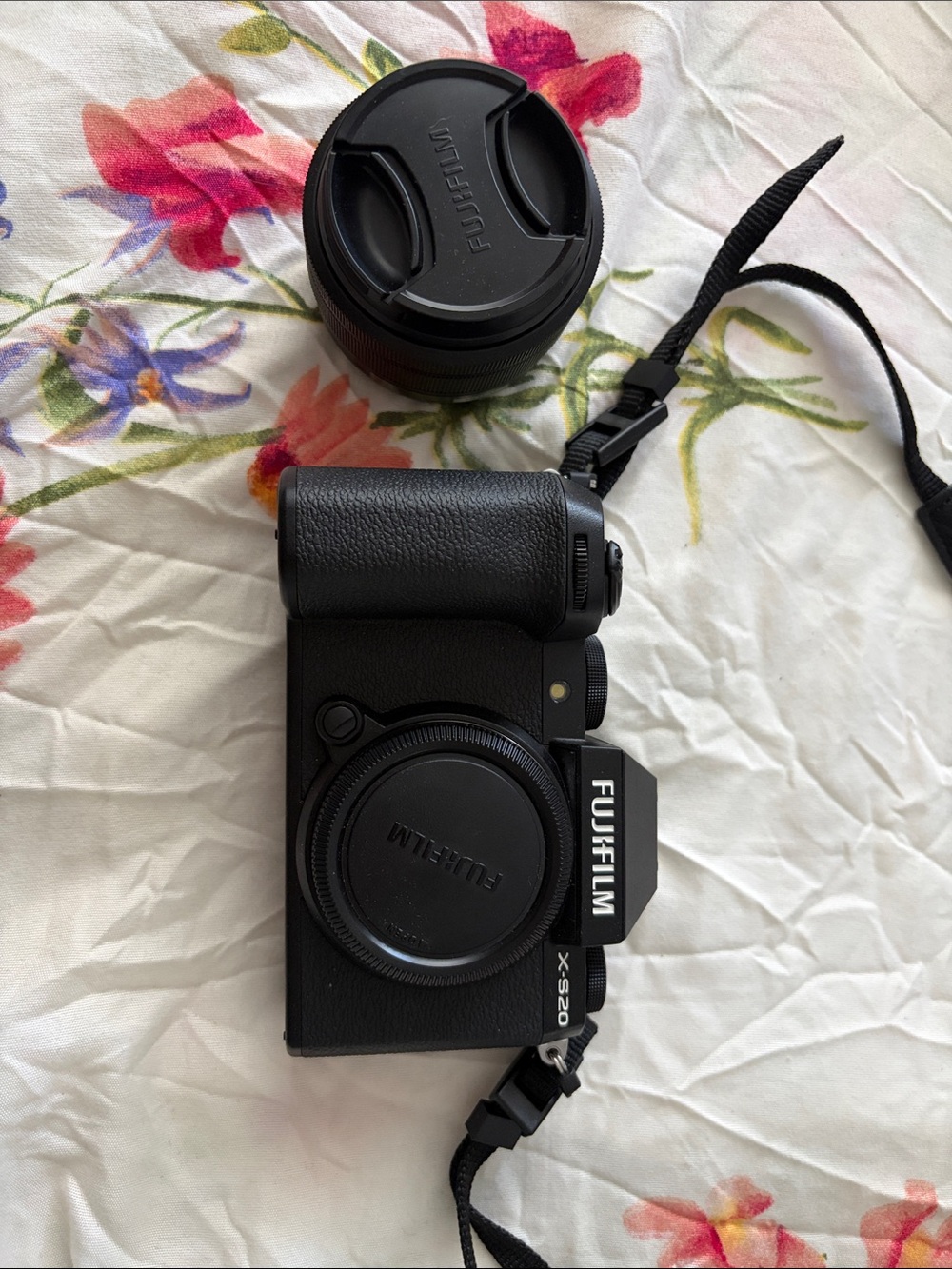 Fujifilm X-S20 Mirrorless Camera Body - Black